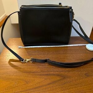 Lo and Sons Pearl Crossbody Bag
